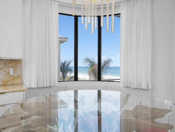 Anna Maria Island Four Bedroom Florida On The Beach!